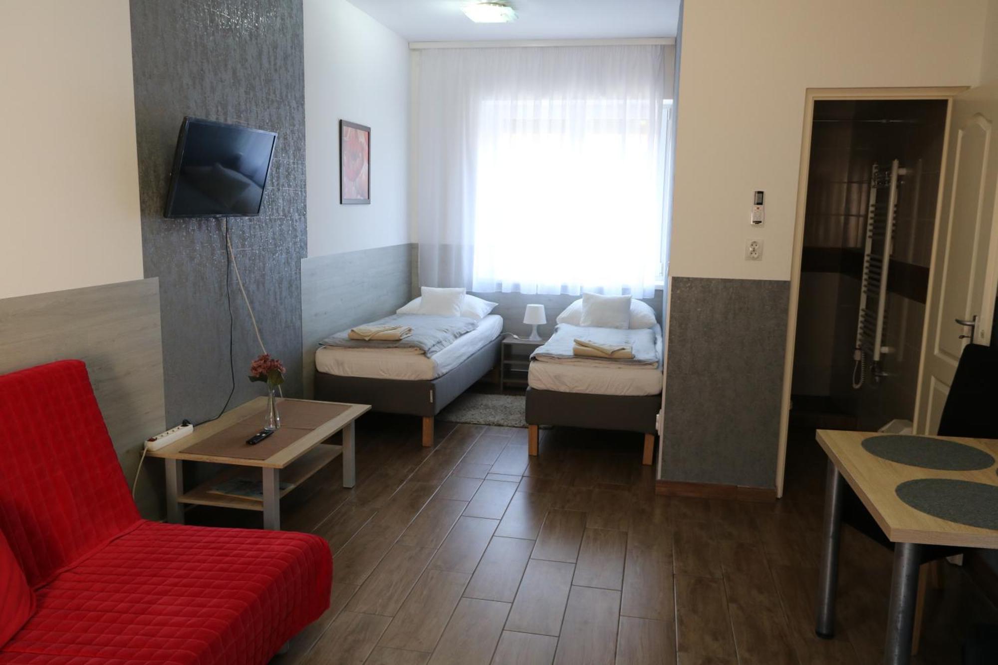 Hortobagyi Kemences Vendeghaz Appartement Buitenkant foto