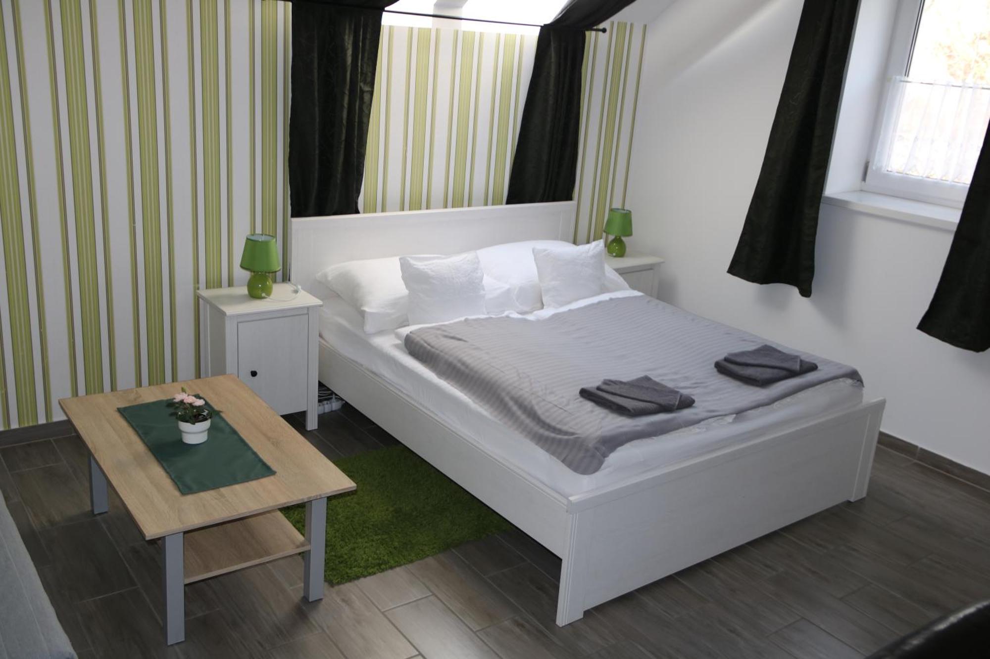 Hortobagyi Kemences Vendeghaz Appartement Buitenkant foto