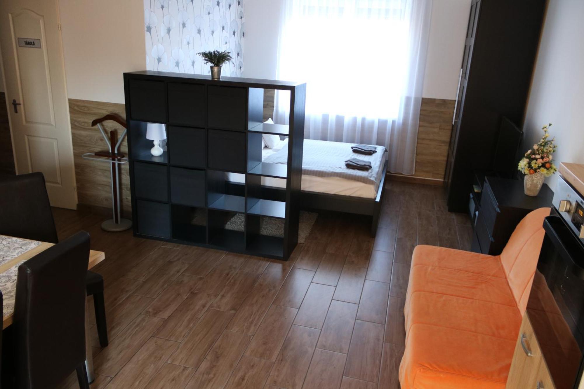 Hortobagyi Kemences Vendeghaz Appartement Buitenkant foto