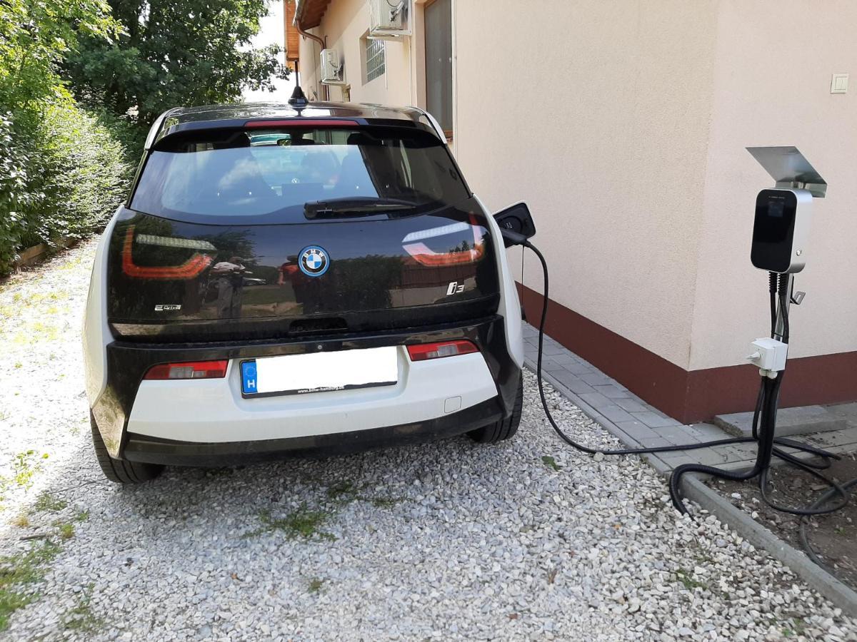 Hortobagyi Kemences Vendeghaz Appartement Buitenkant foto